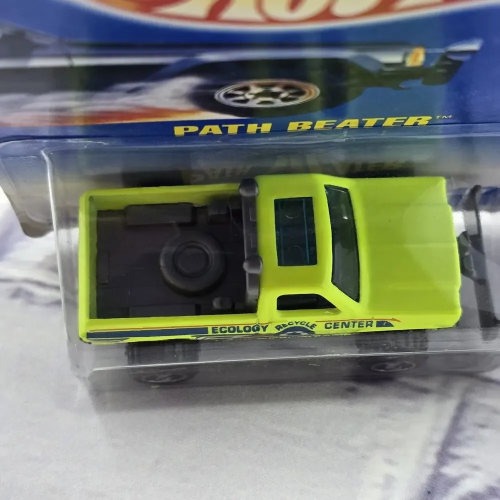Hot Wheels Path Beater #198 Yellow Die-Cast Truck 1991